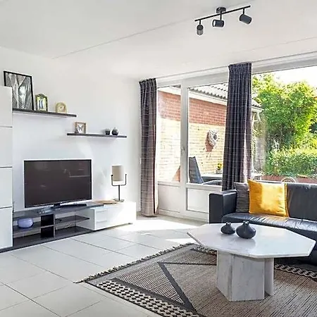 Jonkerstee 207 Holiday home Ouddorp